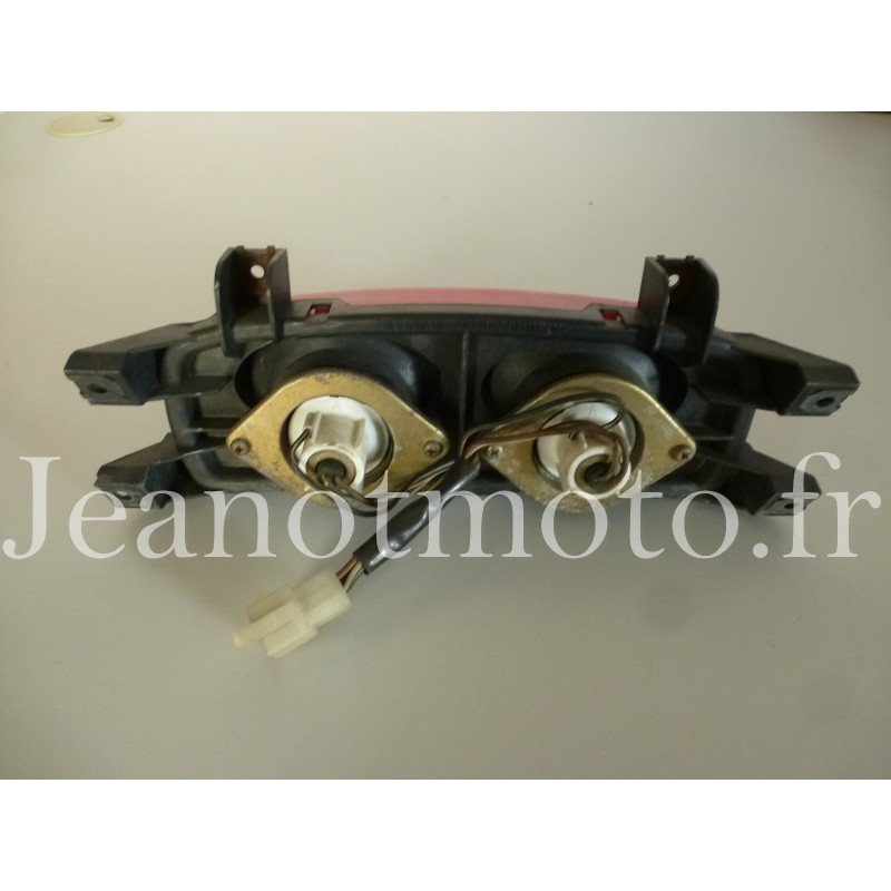 Feu Arrière Pour Suzuki GSXR 750 2001 - Pièce D'occasion En état De Fonctionnement